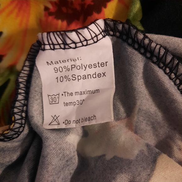 Maxi dress with flowers - Picture 6 of 12